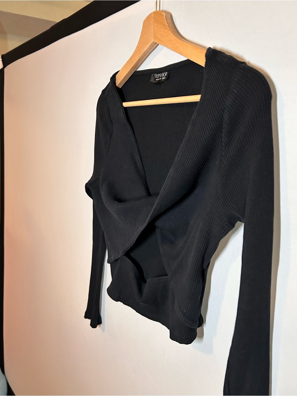 TopShop Black Ribbed Crossover Cutout Long Sleeve Sweater Crop - 8 - Picture 4 of 5